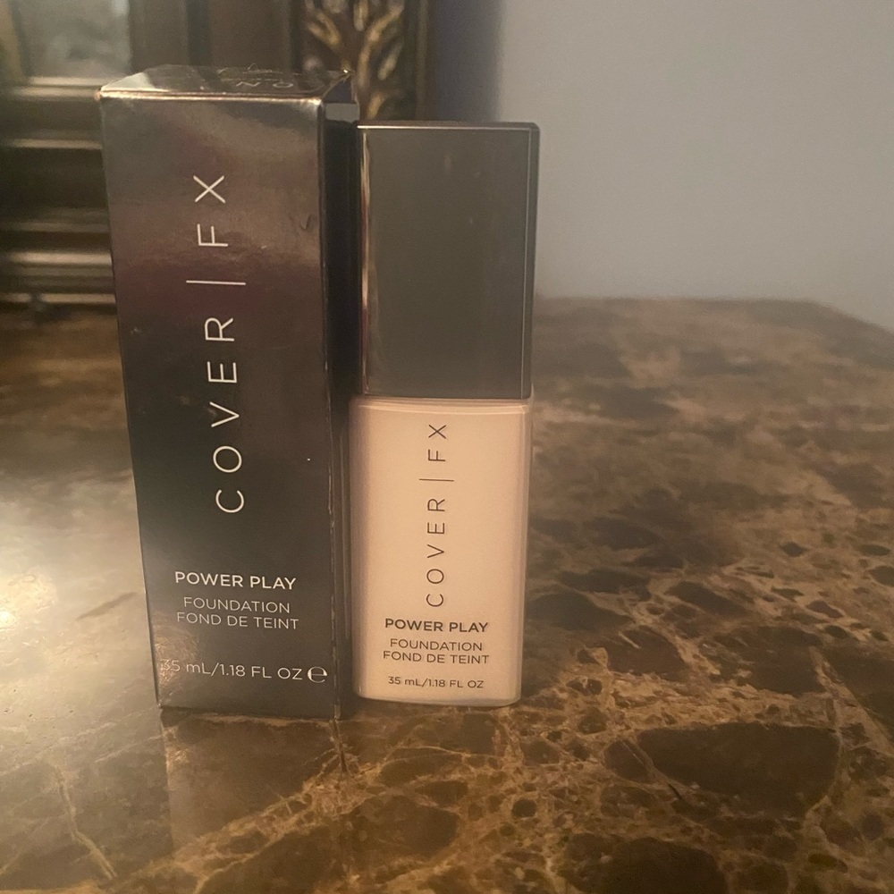 COVER FX Power Play Foundation - Light Beige